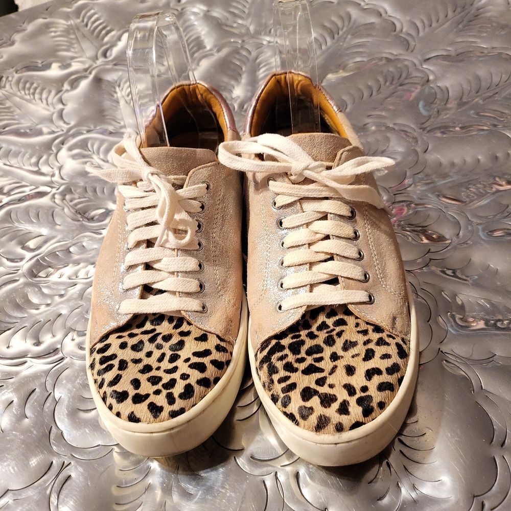 Boutique all leather distressed so soft all buttery leather tennis shoe,gorgeous